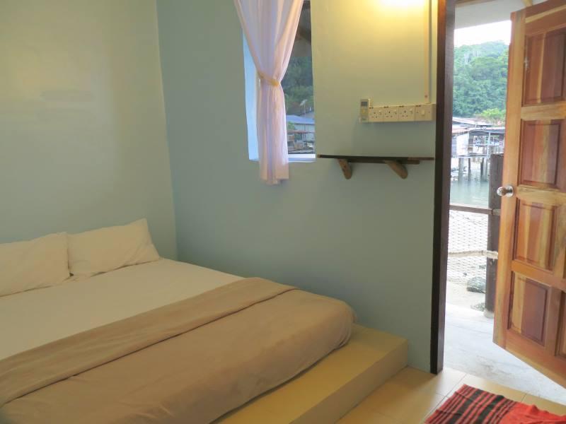 Pangkor Fish House Hotel Pekan Pangkor Exterior photo